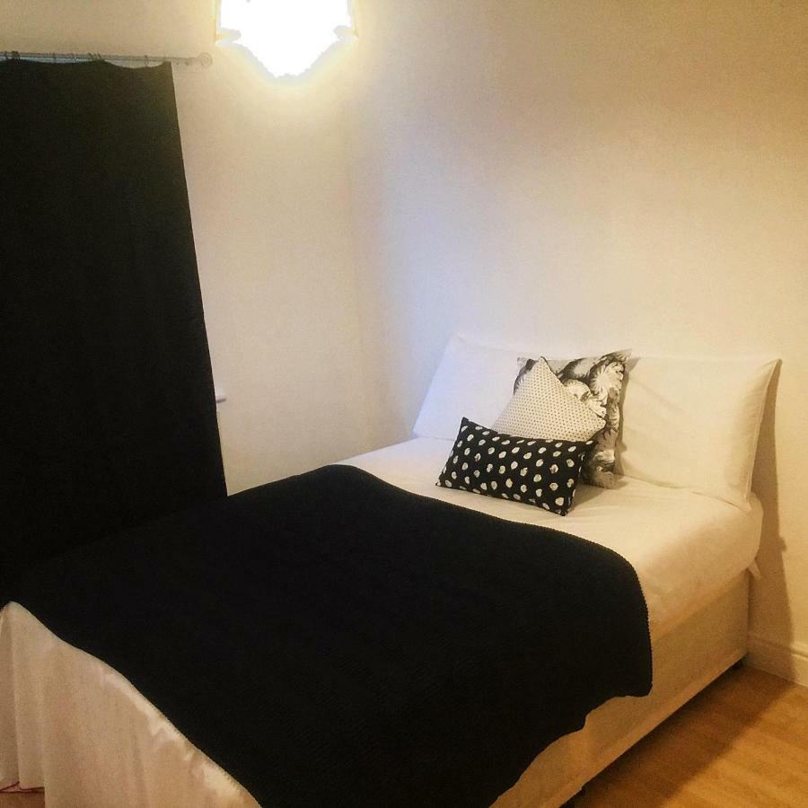 North London Cottage 외부 사진