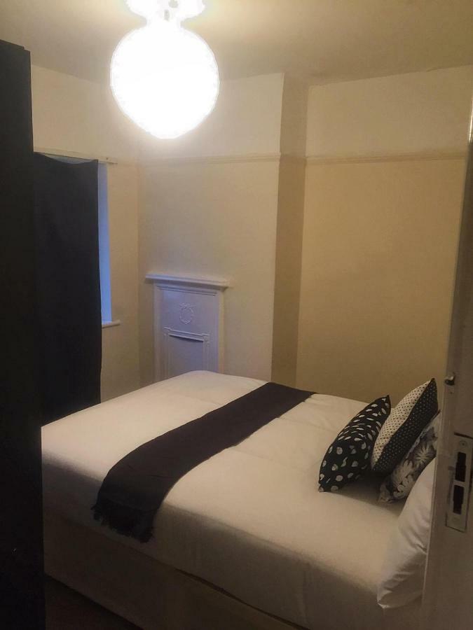 North London Cottage 외부 사진